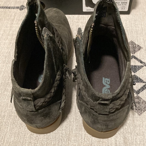 Teva De La Vina Ankle Boot Suede 8 - Picture 2 of 5